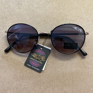 NWT Retro Rewind  Round Metal Sunglasses Womens Black Gray Lens